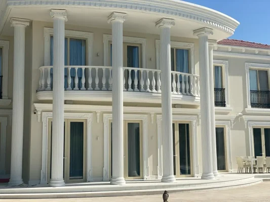 Jumeirah Island-9 Villa Elevation White House Type